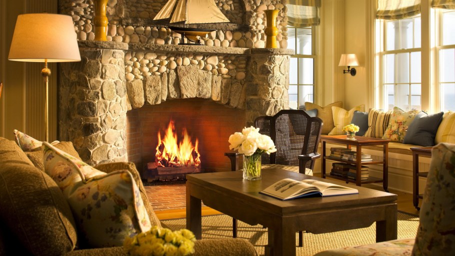 Камин в интерьере