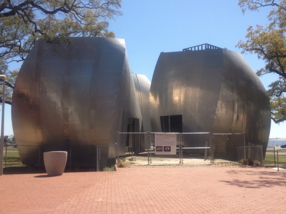 Фрэнк Гери архитектура Дисней