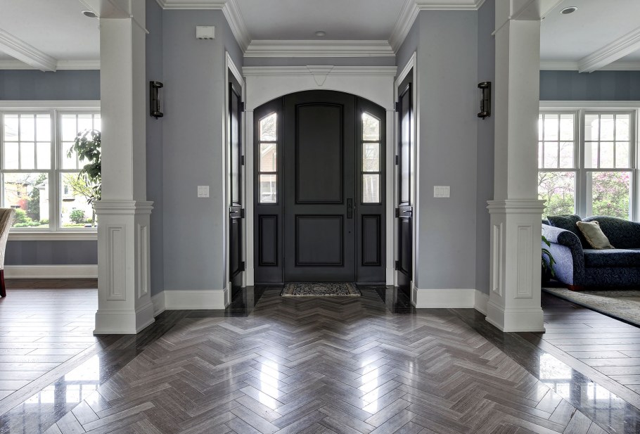 Метлахская плитка в прихожей