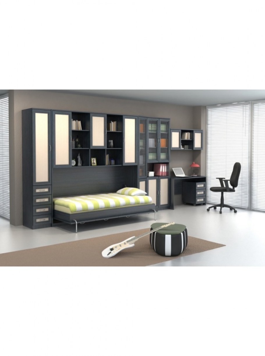 Треугольный шкаф купе в спальню