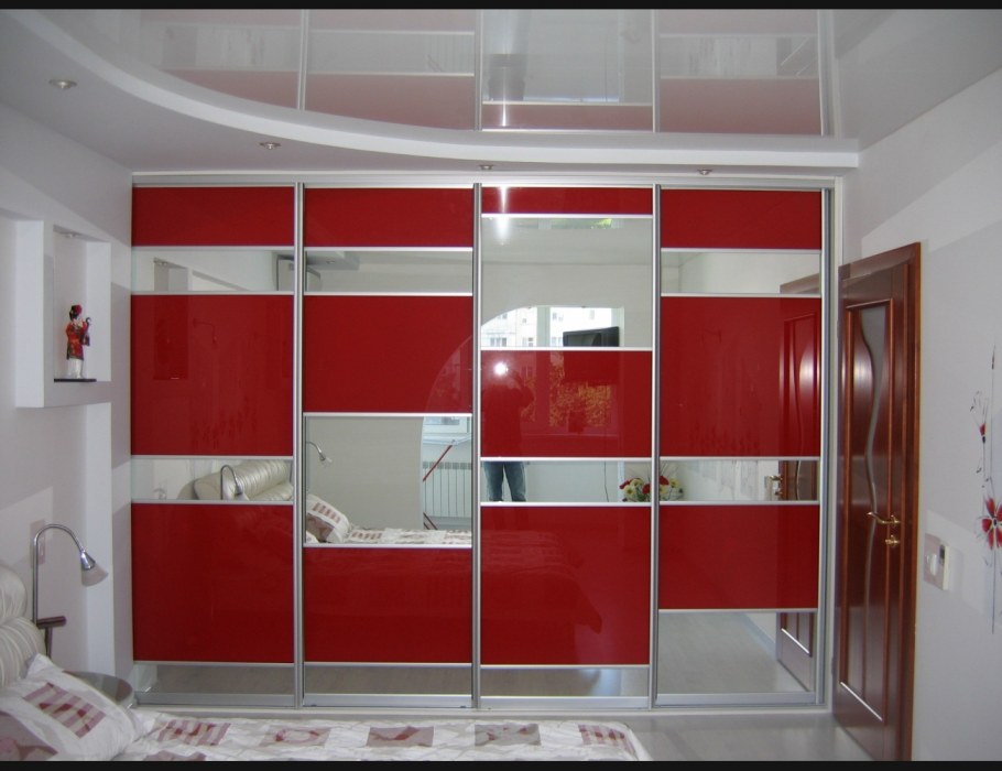 Уголок школьника Моника 1