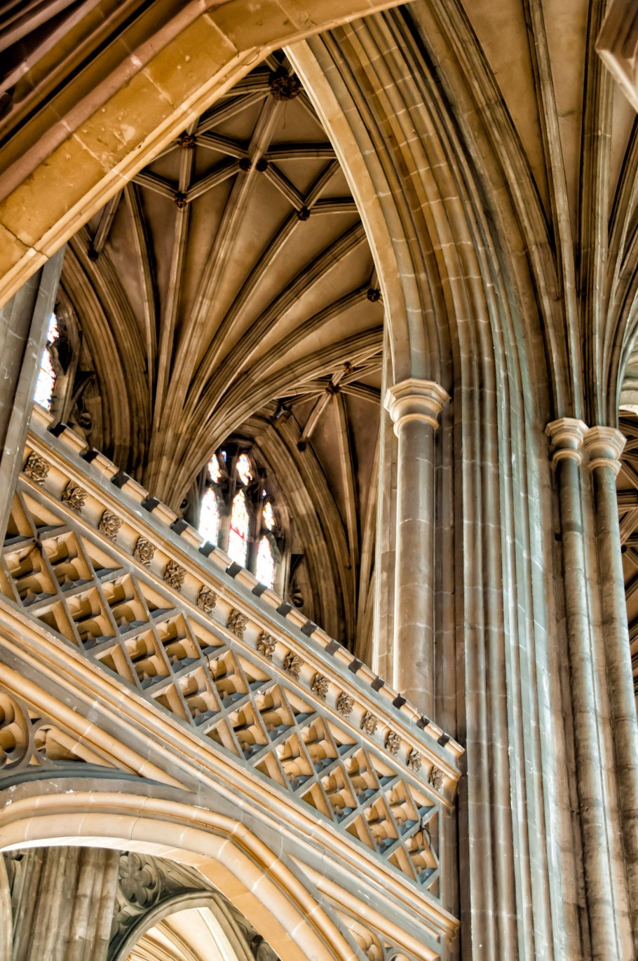 Витраж роза собор Парижской Богоматери