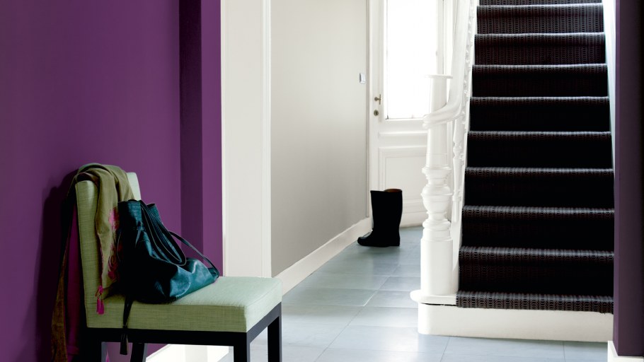 Краска для стен в прихожей