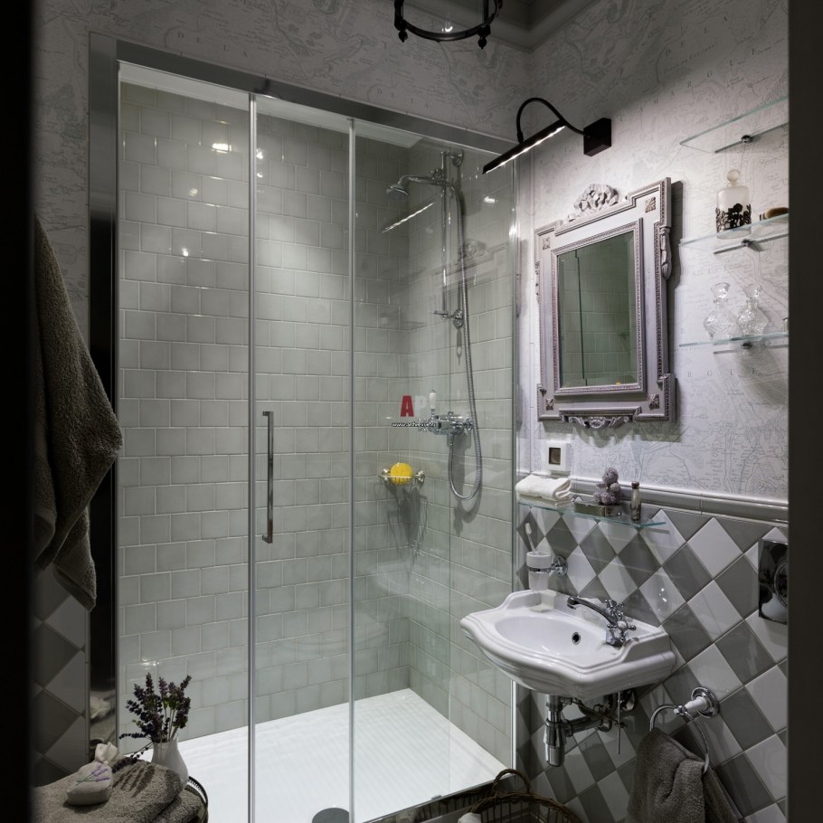 Ванная в стиле Неоклассика с душевой