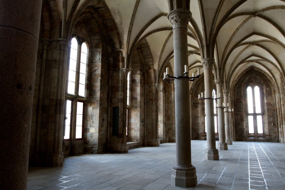 Мон сен Мишель Рыцарский зал