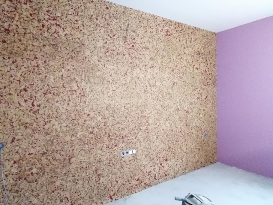 Комната отделанная пробкой