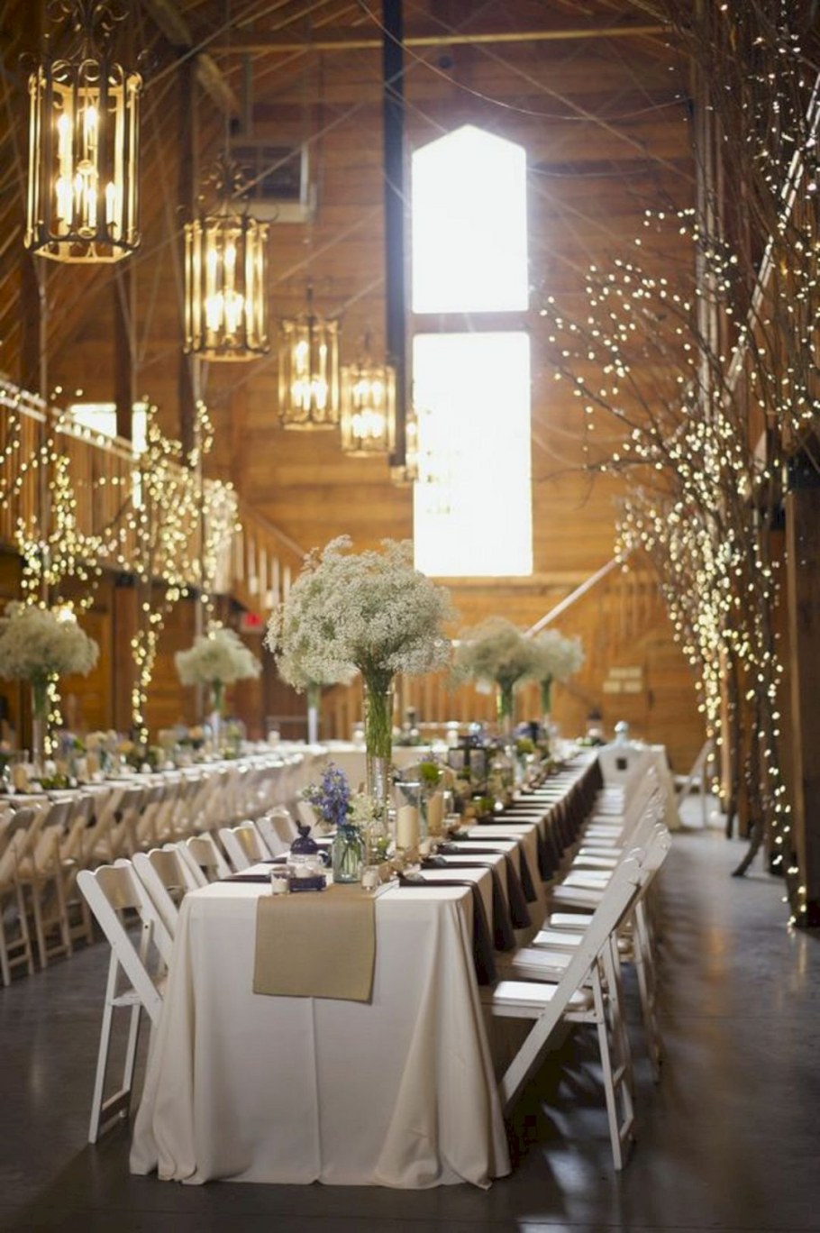 Украшение зала в стиле рустик