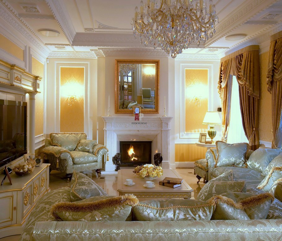 Гостиная с камином в классическом стиле