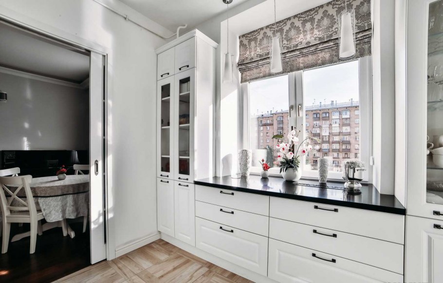 Кухни с окном в современном стиле