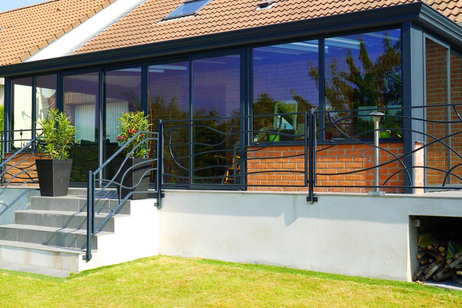 Проветриваемая уличная веранда