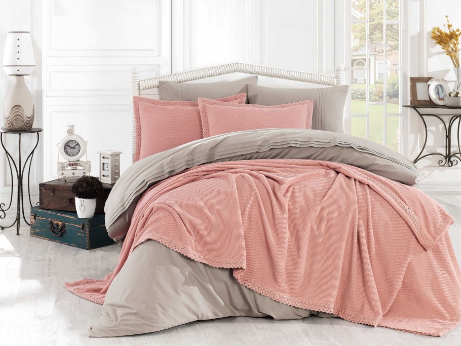 Кровать Каттелан Италия