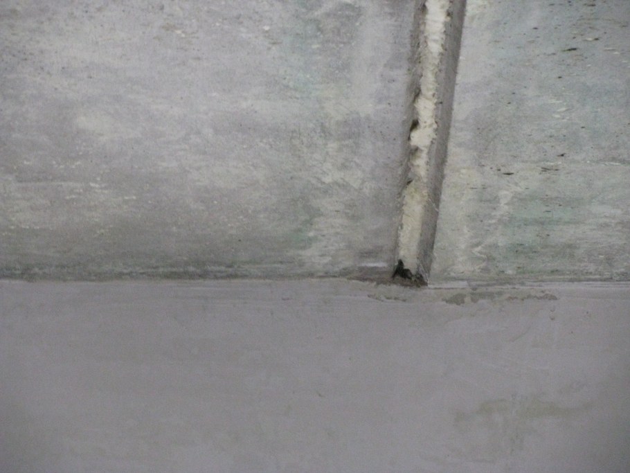 Расшивка швов ж.б. плит перекрытия