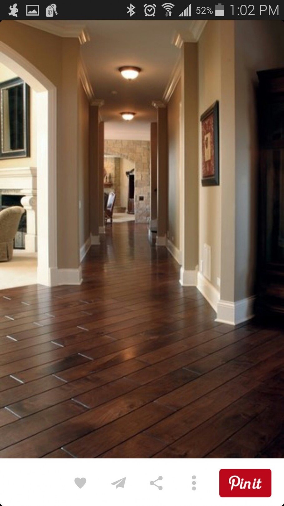 Темный паркет в интерьере