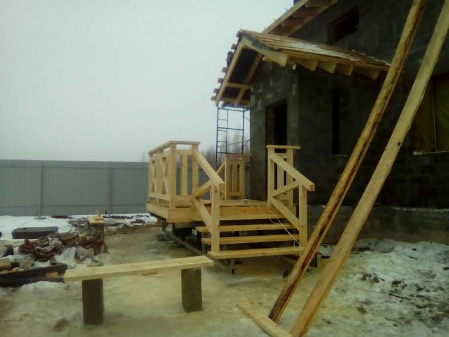 Крыльцо Шале