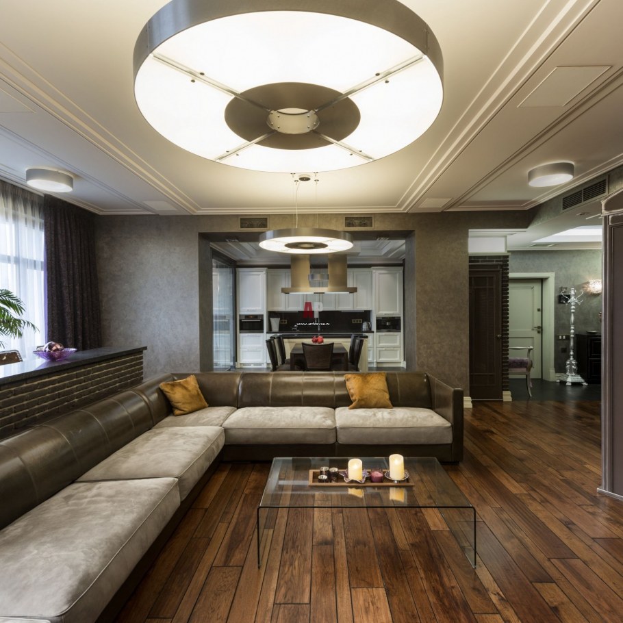 Разноуровневый пол в гостиной