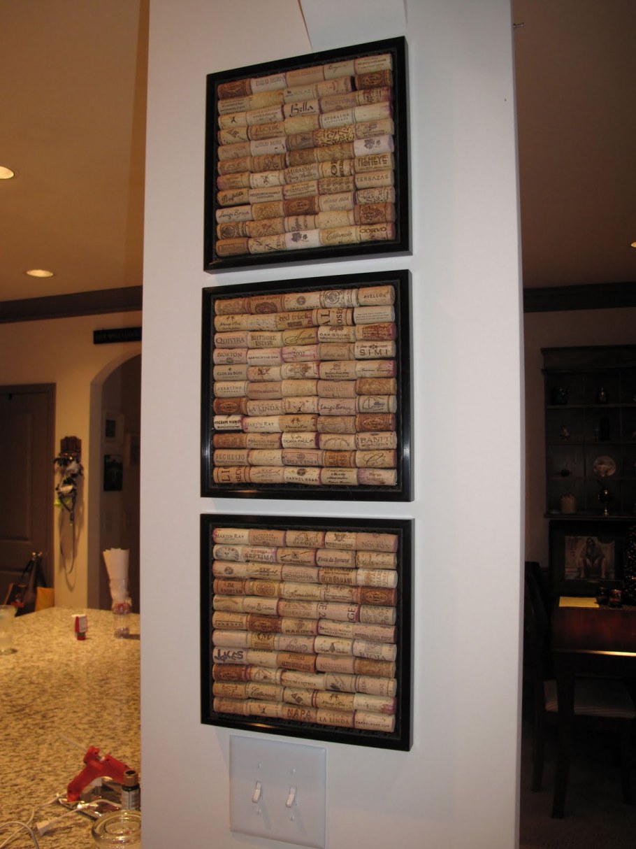 Панно из деревянных пробок