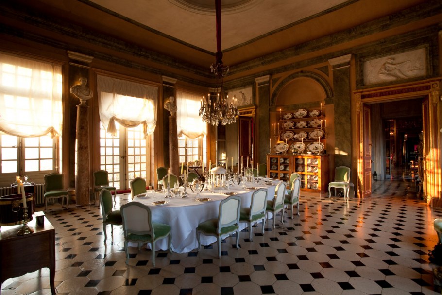 Дворец Шато дю ШАМП де Батай интерьеры