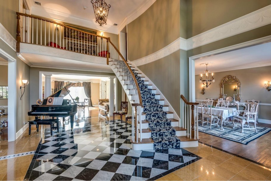 Отель Подмосковья в стиле Шато