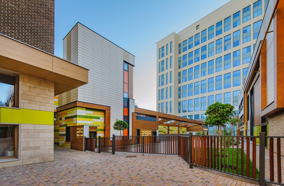 Парк мира на Алексеевской бизнес центр