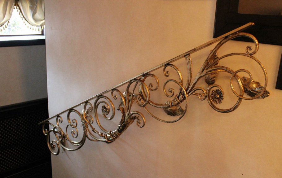 Кованые поручни