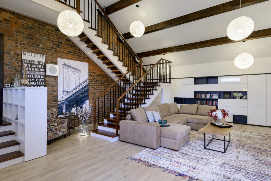 Коричневый кирпич в интерьере