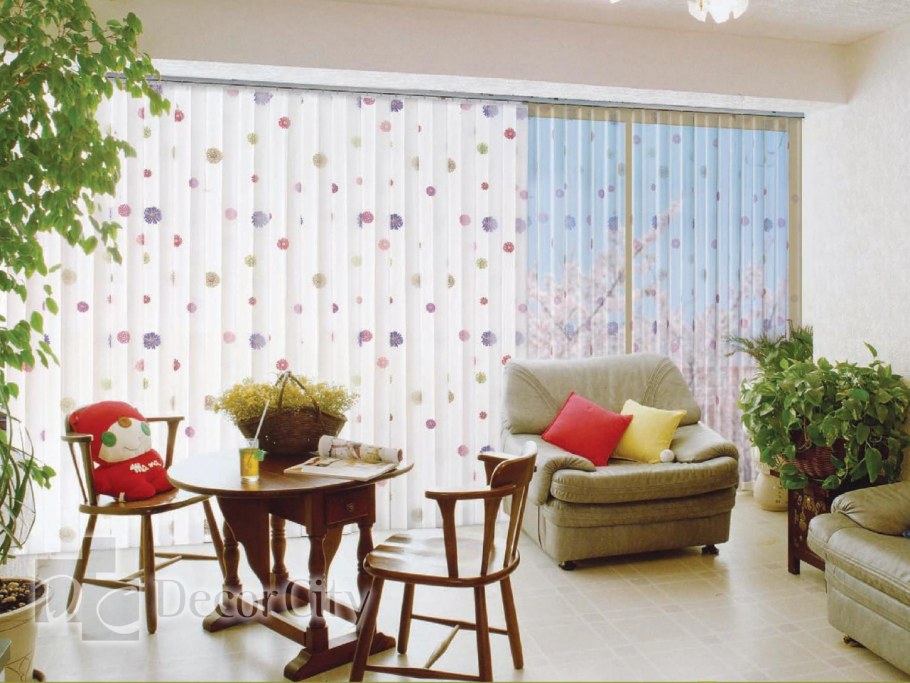 Вертикальные жалюзи в интерьере