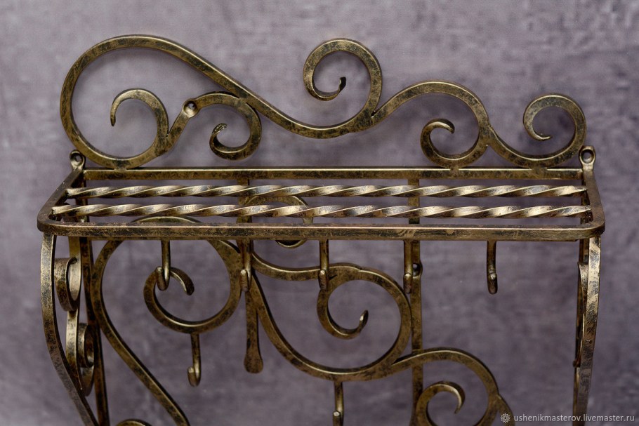 Кованые вешалки для одежды