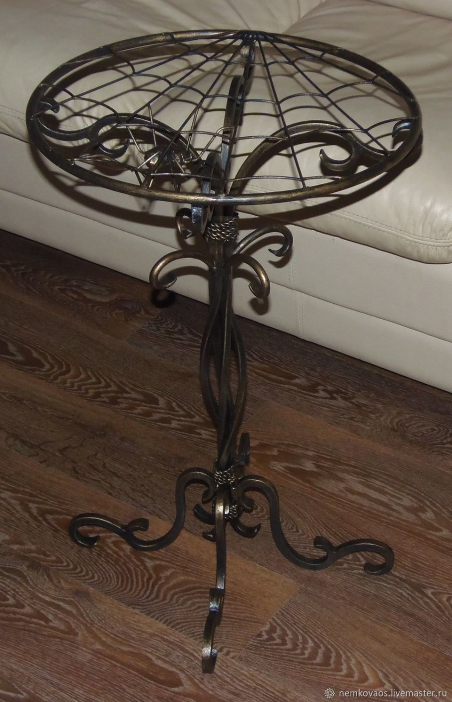 Кованые изделия в интерьере