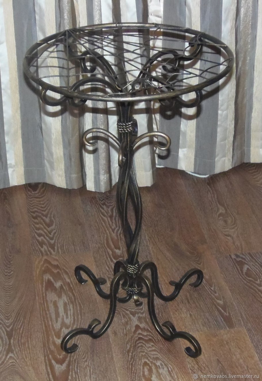 Кованые кровати