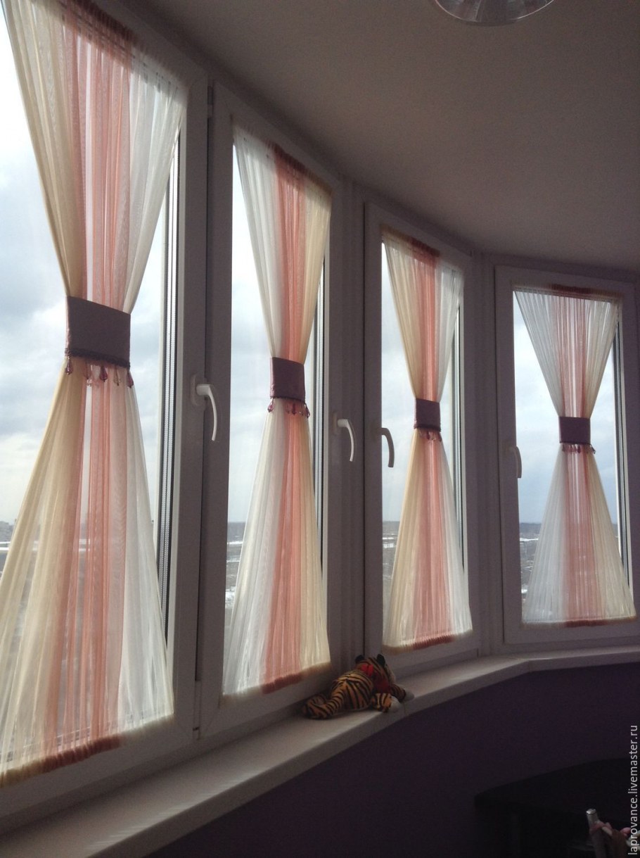 Красивые шторы на балкон