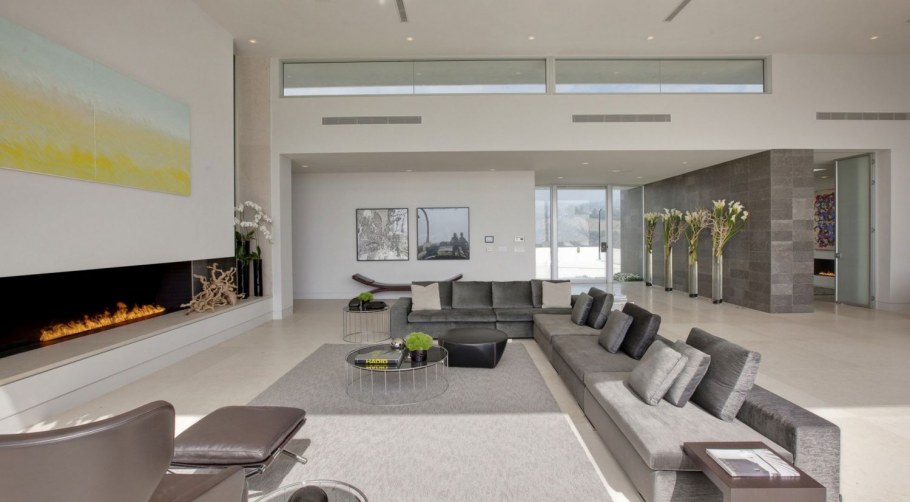 Интерьеры домов в стиле хайтек