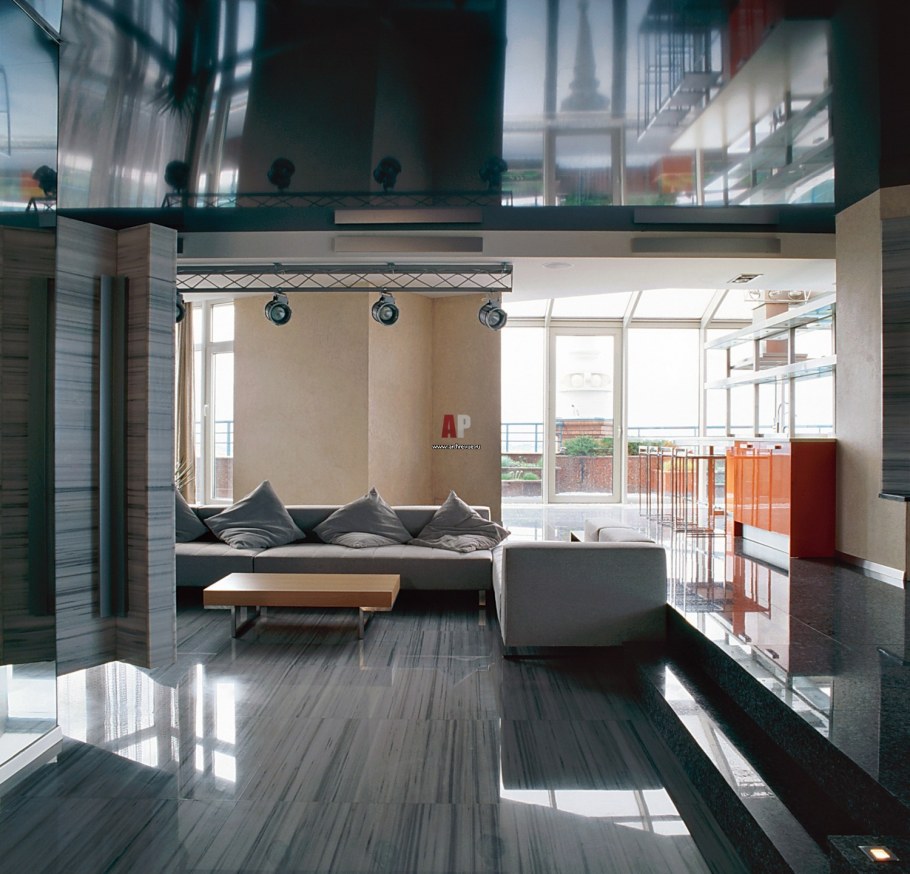 Дом в стиле Техно