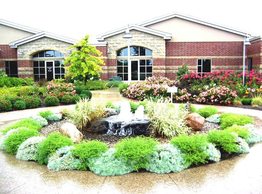 Ландшафт перед домом