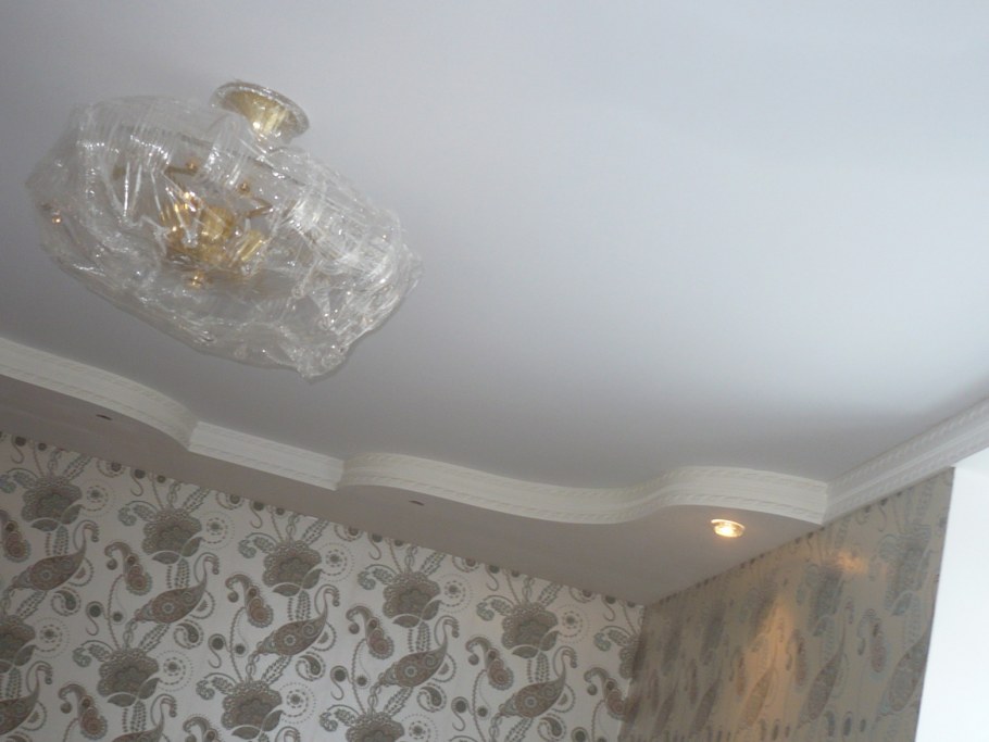 Дешевые и бюджетные потолки