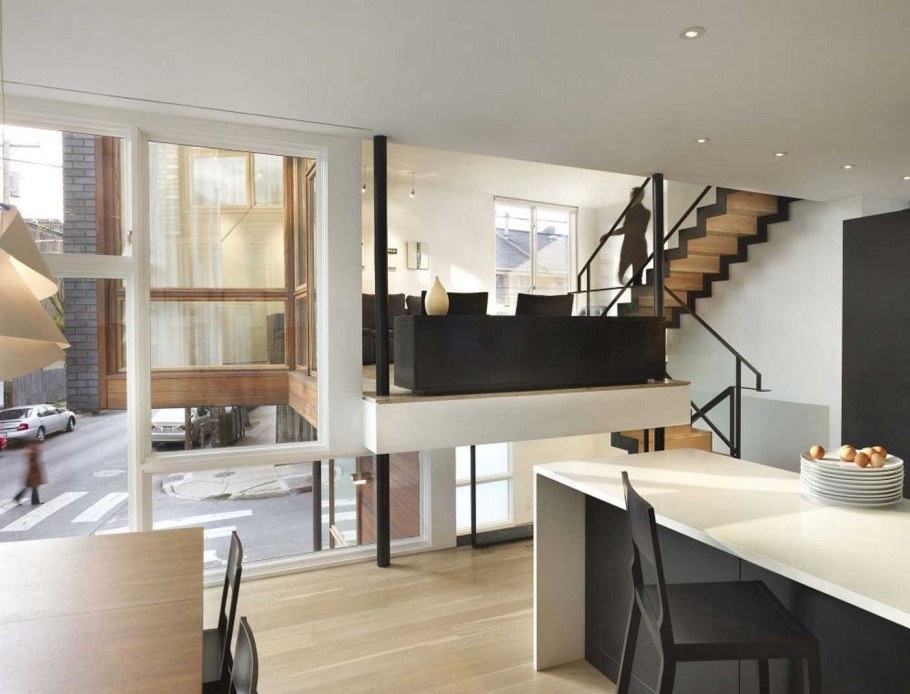 Современные двухуровневые дом