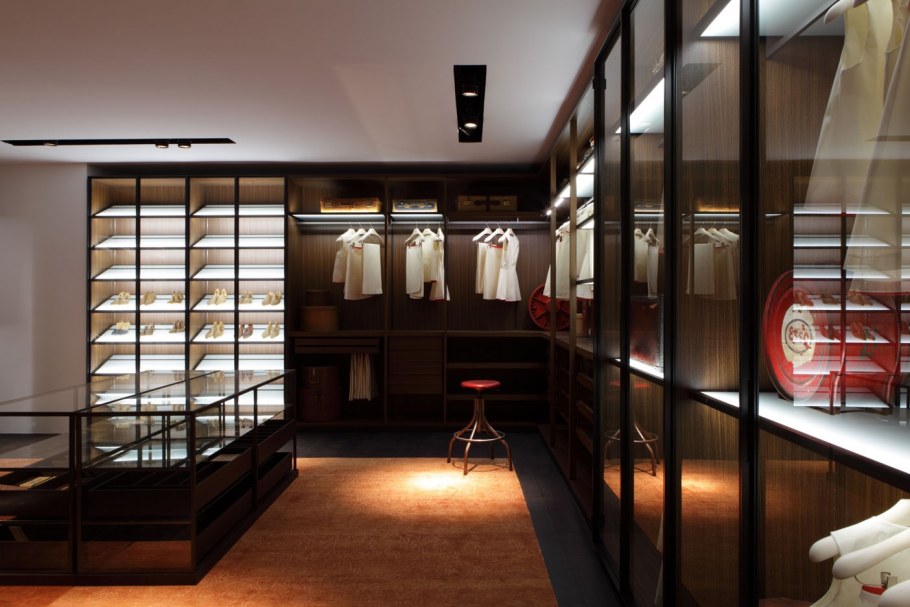 Гардероб в кафе