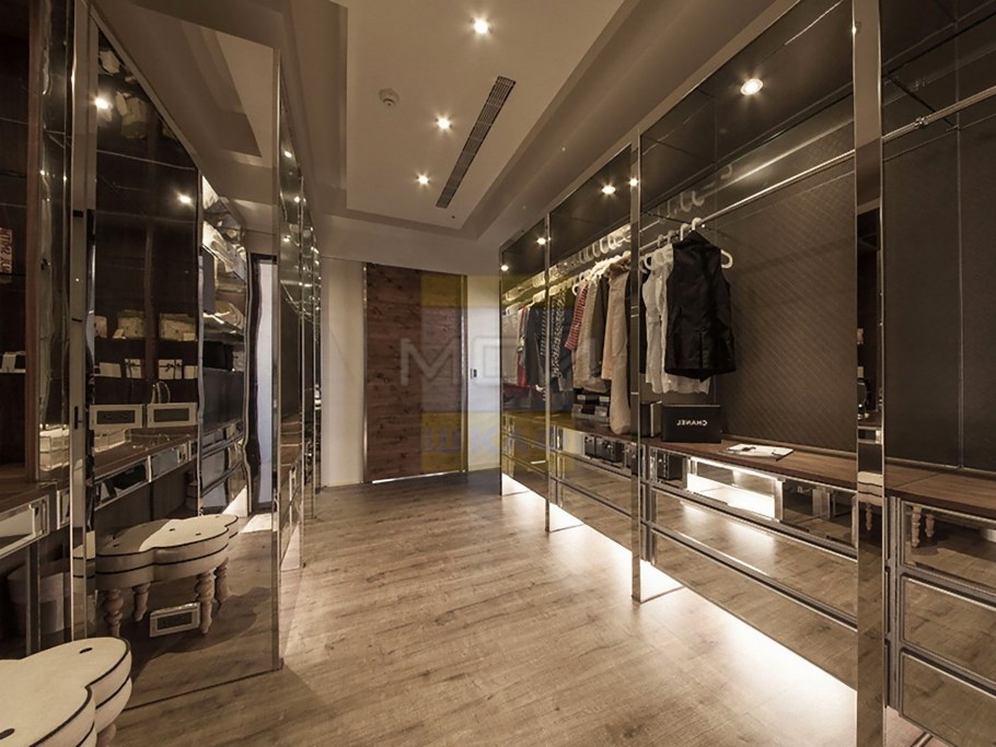 Гардеробная в стиле лофт