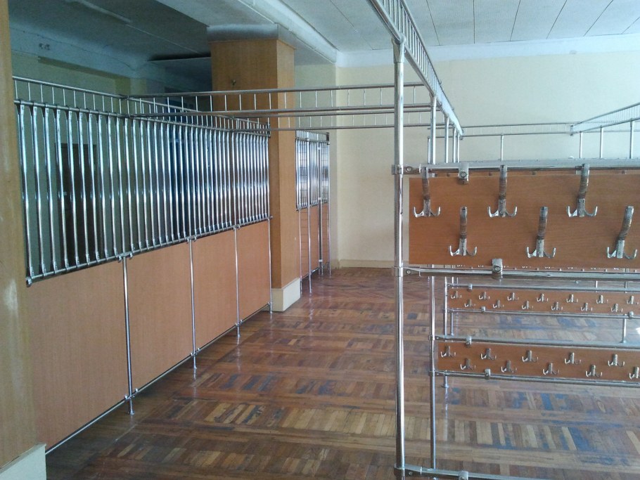 Гардеробная в театре