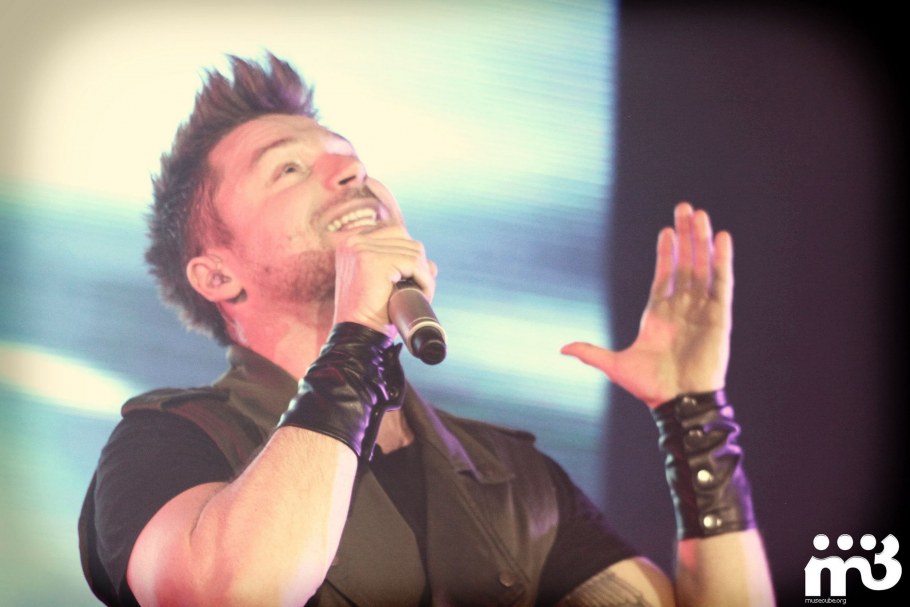 Арина Шарапова на даче