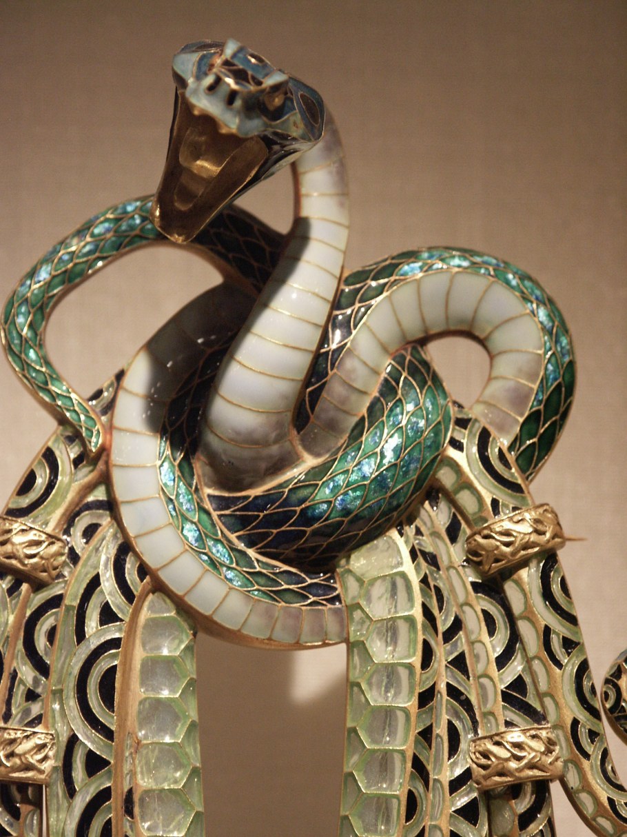 Стилизованная роспись стен в интерьере