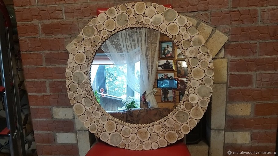 Зеркало из можжевельника