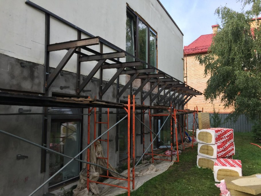 Пристройка из металлоконструкций