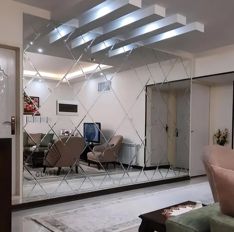 Зеркальное панно