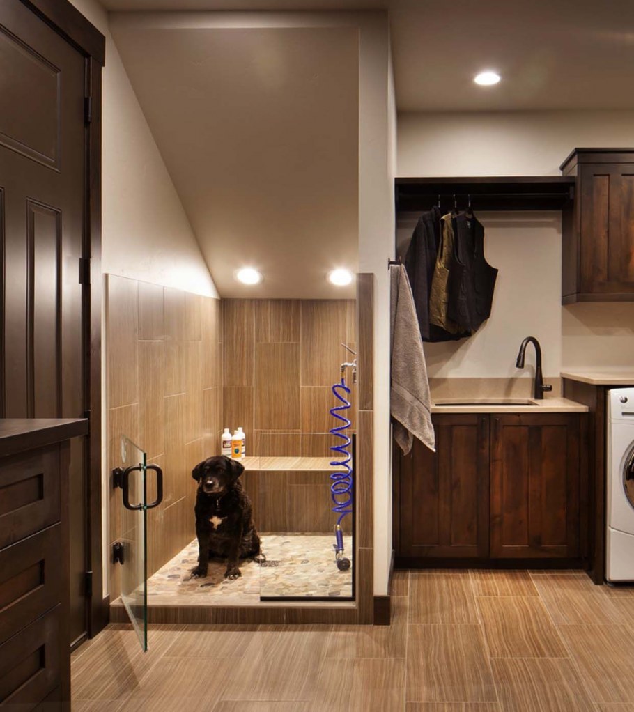 Постирочная комната с душевой