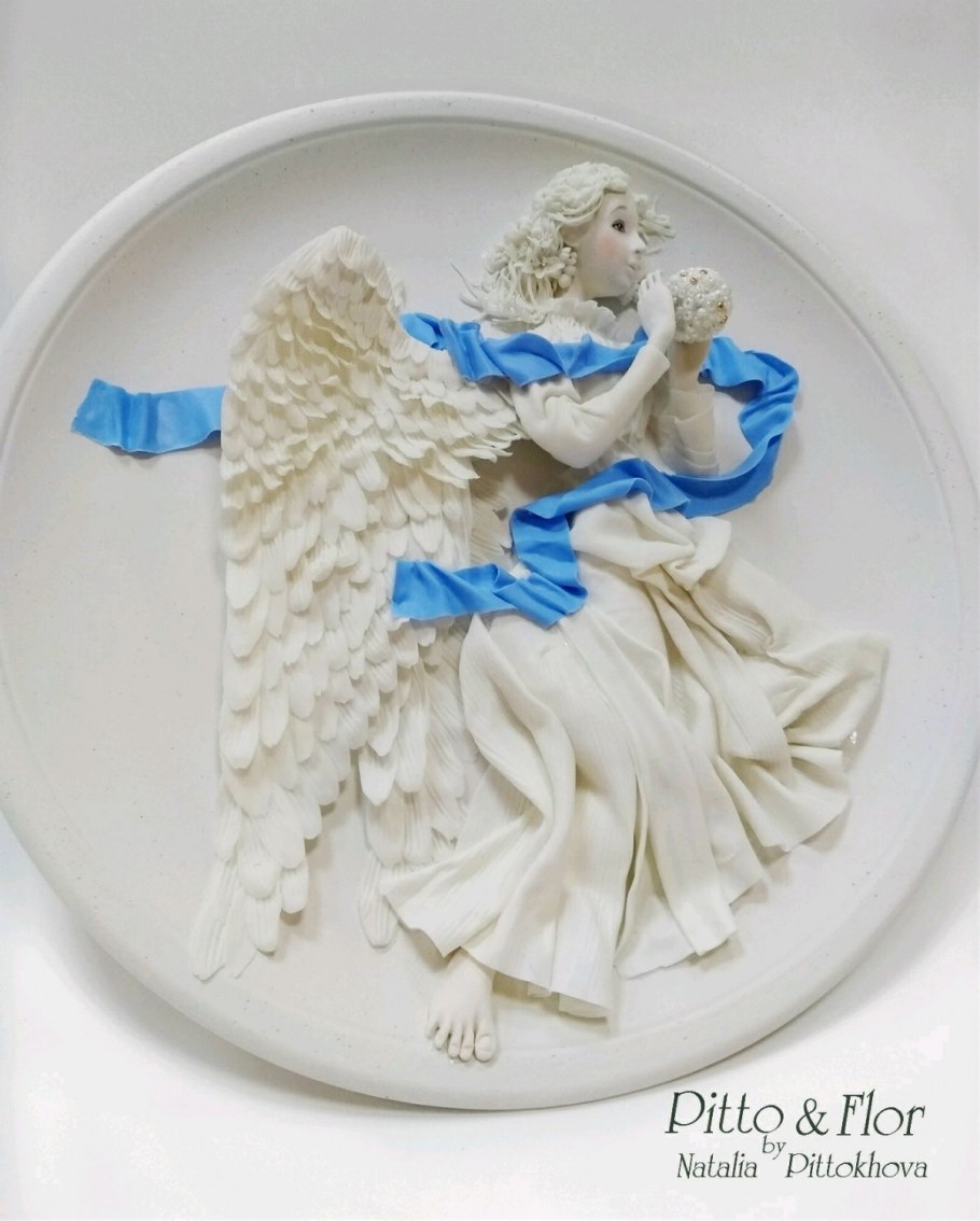 Тарелка с ангелом