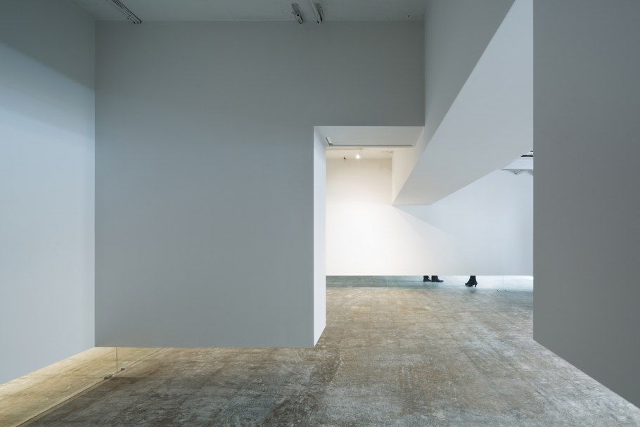 Эффект парящей стены