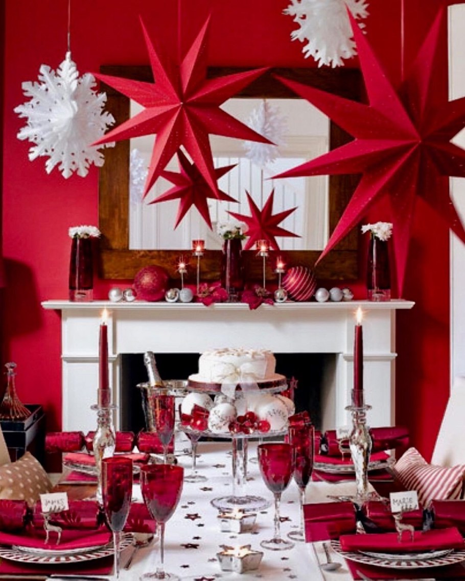 Новогодний декор в красно-белом цвете