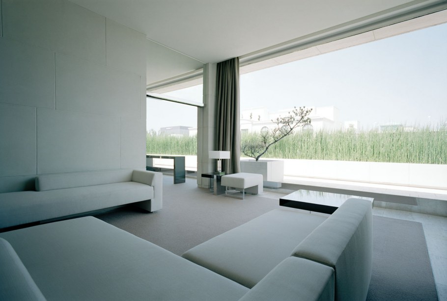 Интерьер с окном Минимализм