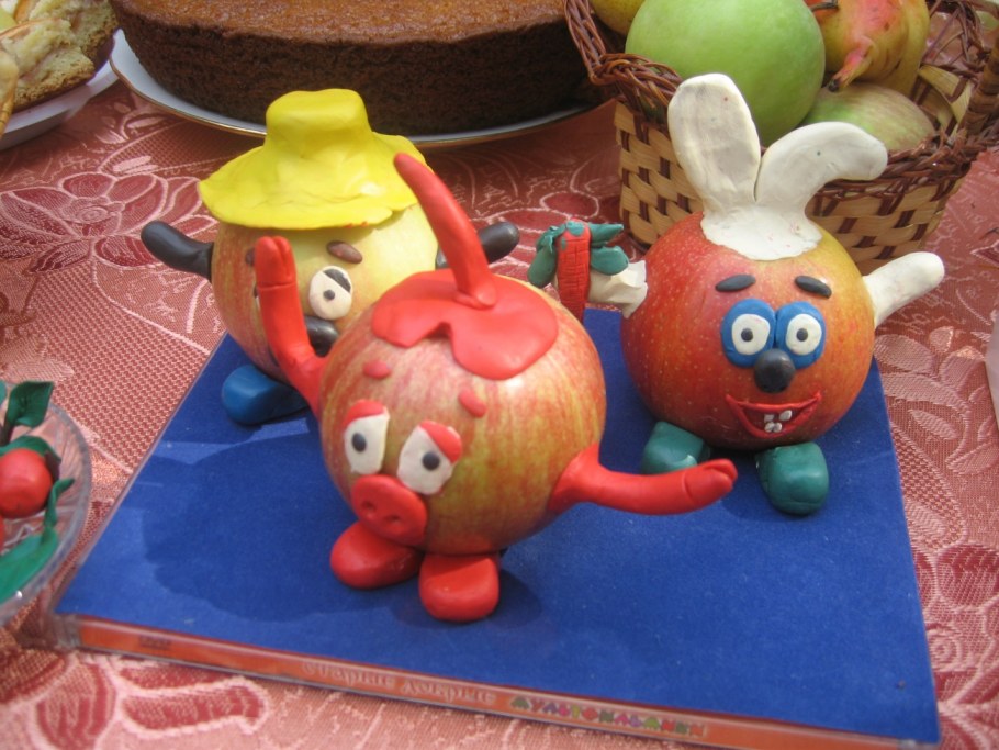 Поделка Смешарики из овощей в детский сад