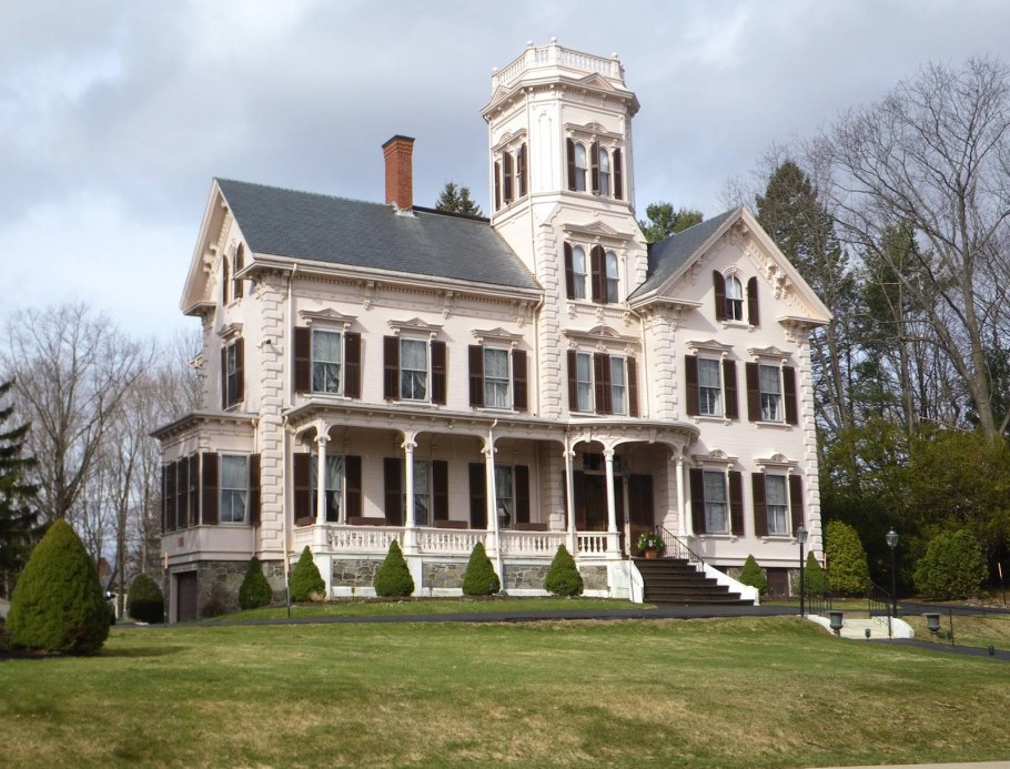 Особняк викторианской эпохи